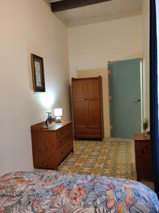 Ferienwohnung Rons Town House Tarxien Exterior foto