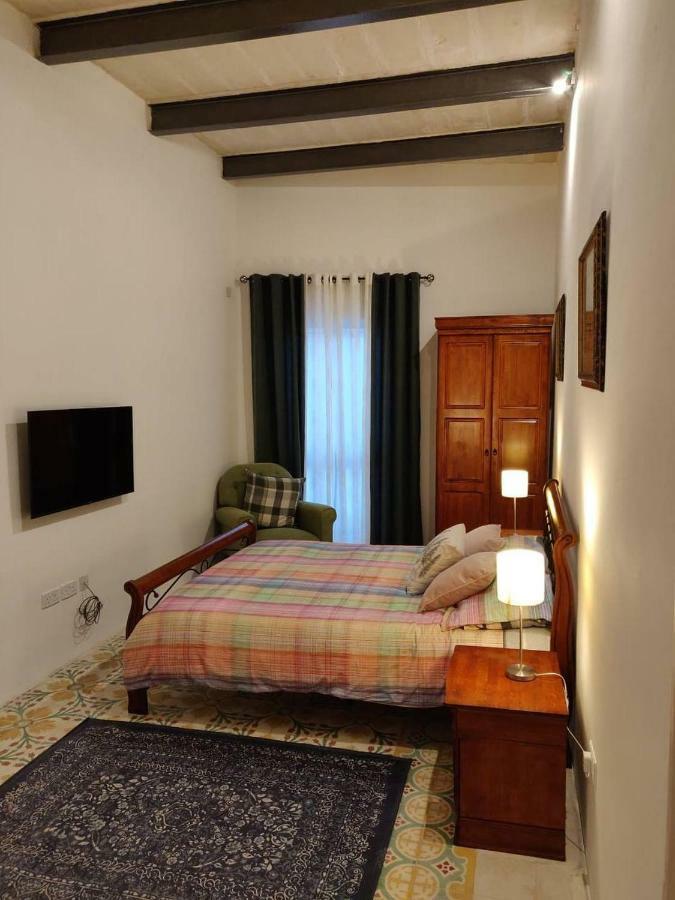 Ferienwohnung Rons Town House Tarxien Exterior foto